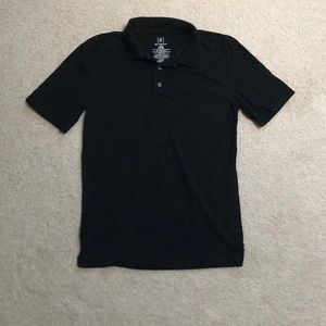 black collared short sleeve polo shirt